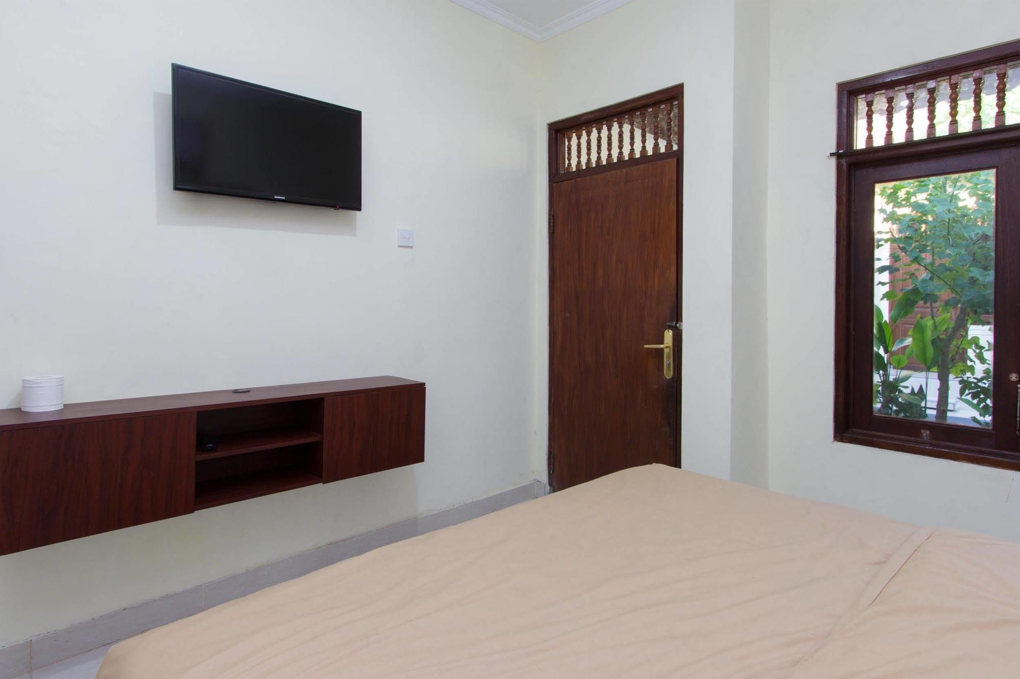 Reddoorz @ Sehati Raya Kuta Legian  Luaran gambar